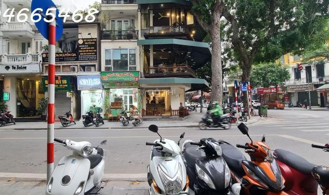 Bán tòa Khách sạn Phố cổ Hà Nội đẹp như mơ, 9 tầng thang máy, view Hồ Gươm.