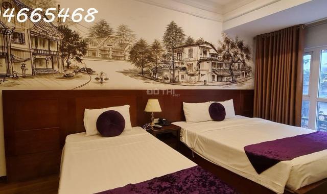 Bán tòa Khách sạn Phố cổ Hà Nội đẹp như mơ, 9 tầng thang máy, view Hồ Gươm.