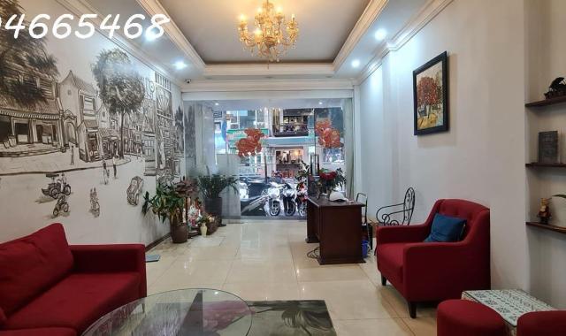 Bán tòa Khách sạn Phố cổ Hà Nội đẹp như mơ, 9 tầng thang máy, view Hồ Gươm.