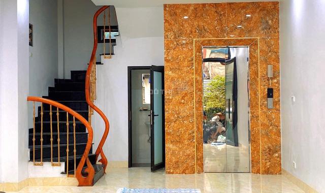 Cần bán gấp nhà phố Võ Chí Công 40m2, 6T, thang máy, nhà mới đep lung linh về ở ngay, hơn 5 tỷ