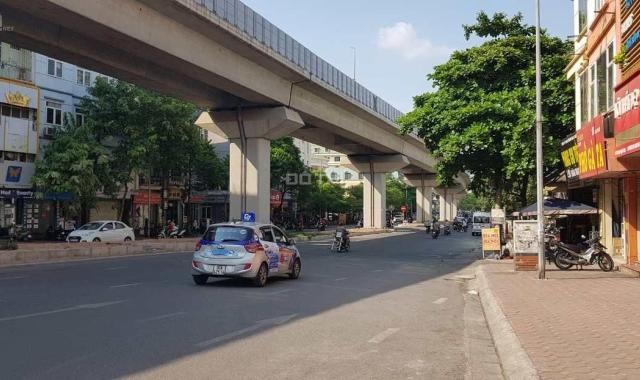 Tôi có nhà mặt phố cần bán tại Yên Lãng, dt 72m2, 8 tầng, mặt tiền 6.9m, cần bán trong tháng 8