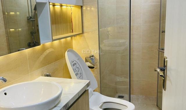 Chính chủ bán căn 67m2 tòa SP CC Goldseason - 47 Nguyễn Tuân, giá 3 tỷ 150 triệu.