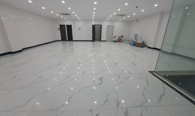Mặt phố Phạm Văn Đồng, Cầu Giấy, 190m2, nhỉnh 100 tỷ, 9 tầng, mt: 11m, cho thuê 500 triệu/tháng.