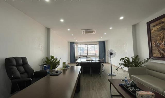 Bán tòa nhà Văn phòng 6 tầng thang máy mặt phố Nguyễn Văn Cừ, quận Long Biên.