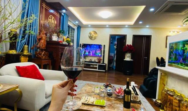 Bố mẹ mình chuyển nhà nên cần bán 2 căn hộ An Bình City, một căn giá 3,6 tỷ và một căn giá 3,85 tỷ