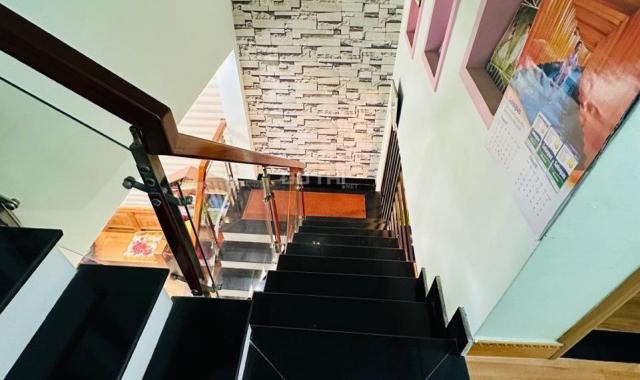 NHÀ GÌ MÀ ĐẸP GI.Á CŨNG ĐẸP NỮA CHỈ CÓ 2TY3 KIỆT OTO LƯỚT DT 60M