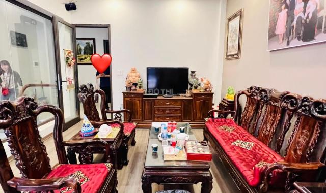 Bán Nhà Quận Đống Đa. Oto vào nhà, Gần Phố. 48m x4 tầng.MT4,6m. 8,x Tỷ