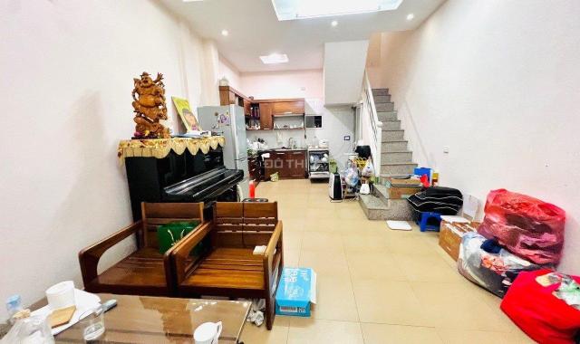 Bán nhà riêng tại Phố Đại La, Phường Ô Chợ Dừa, Đống Đa, Hà Nội diện tích 50m2