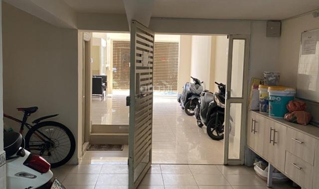 Bán CHDV ngay chợ Rạch Ông phường 2 , quận 8 DT : 5x22m