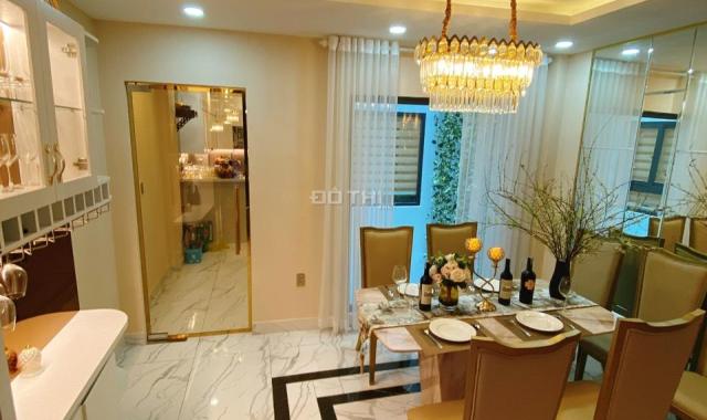 Bán gấp tòa nhà 6 tầng 2 MT đường Hưng Phú Quận 8