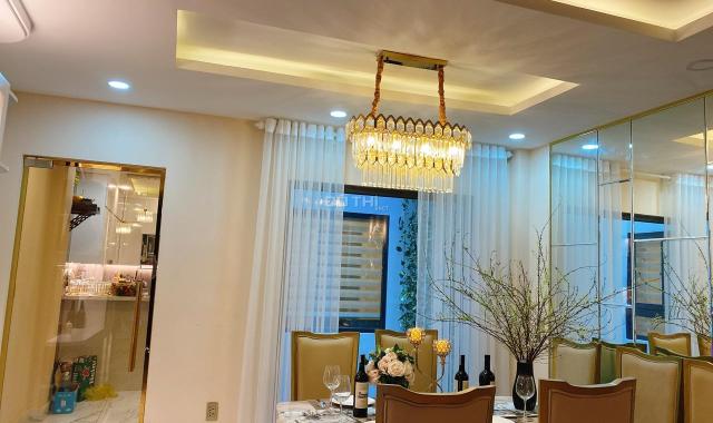 Bán gấp tòa nhà 6 tầng 2 MT đường Hưng Phú Quận 8