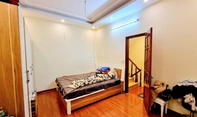 Bán nhà đường Kim Ngưu, Quận Hai Bà Trưng 31,5m2, 5T , Ngõ thông, KD. Giá 3,98 tỷ