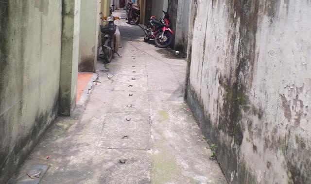 Cần bán gấp đất ngõ Đội Cấn, Cống Vĩ, Ba Đình, Hà Nội diện tích 60m² mặt tiền 6m, giá chào 5.35 tỷ.