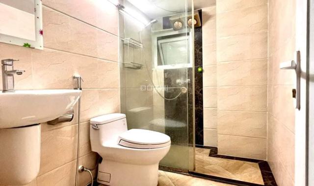 Bán gấp nhà Bạch Mai 50m2, 5 tầng, MT 4,5M, ba gác 2 thoáng , gần phố nhỉnh 6 tỷ TL