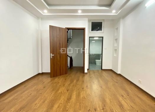 Bán nhà ngõ 38 Xuân La 32m2 xây 5 tầng, nhà mới hoàn thiện, nội thất cao cấp, xách vali về ở luôn