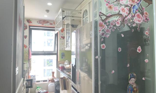 Siuuuuu cấp căn hộ full nội thất 3 phòng ngủ diện tích 82.8m2 với chỉ 4.6 tỉ VND!!