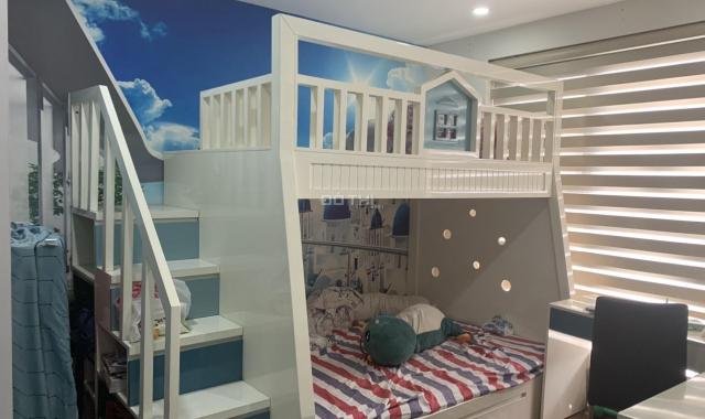 Siuuuuu cấp căn hộ full nội thất 3 phòng ngủ diện tích 82.8m2 với chỉ 4.6 tỉ VND!!