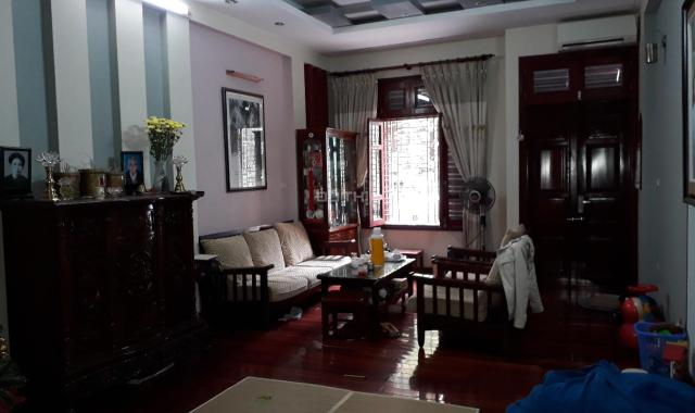 Bán nhà ngõ Phố Võng Thị, Trích Sài 100m2 xây 4 tầng, mặt tiền 5.8m, cách Hồ Tây 100m
