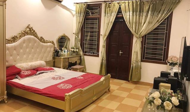 Bán nhà ngõ Phố Võng Thị, Trích Sài 100m2 xây 4 tầng, mặt tiền 5.8m, cách Hồ Tây 100m