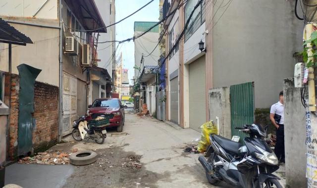 ĐẤT PHỐ ĐÀM QUANG TRUNG - VỊ TRÍ QUÁ ĐẸP -  NHÀ 2 MẶT NGÕ Ô TÔ TRÁNH  - XÂY KHÁCH SẠN – VĂN PHÒNG 