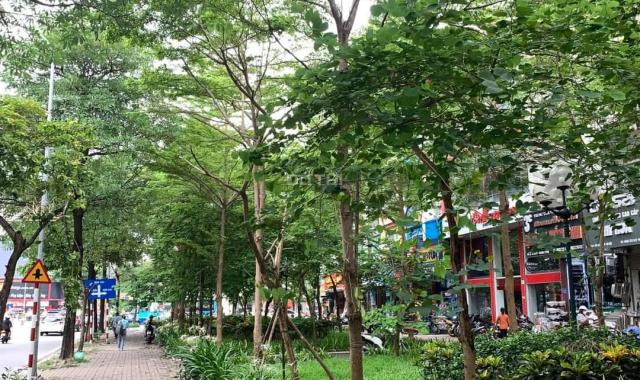 Bán nhà mặt phố Kim Mã, DT 208m2, xây 5 tầng, mặt tiền chính 5m, mặt ngõ 25m, giá 80 tỷ