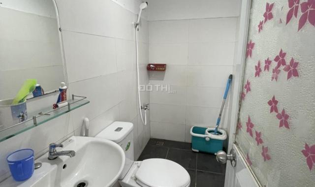 ✅✅Cho thuê căn hộ 2pn - trống - góc - nhà sạch sẽ - Dt 70m2 - Cc BellezaQ 7- Giá 6.5 triệu