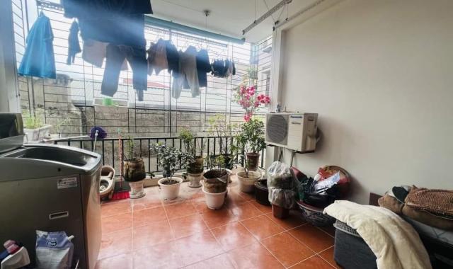 Bán nhà trung tâm Đống Đa, 5 tầng, ô tô đỗ cửa, 2 mặt tiền, 60m2, ở ngay nhỉnh 4 tỷ TL