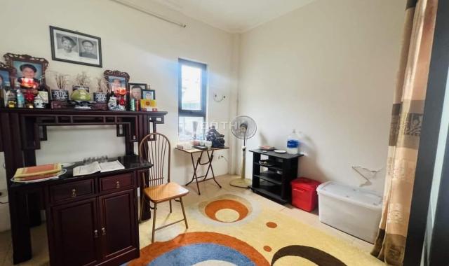 Bán nhà trung tâm Đống Đa, 5 tầng, ô tô đỗ cửa, 2 mặt tiền, 60m2, ở ngay nhỉnh 4 tỷ TL