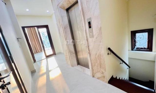Bán nhà mặt phố Yên Hoa, Hồ Tây. Vị trí vip, view mặt hồ, DT 60m2, 7T thang máy, giá nhỉnh 23 tỷ