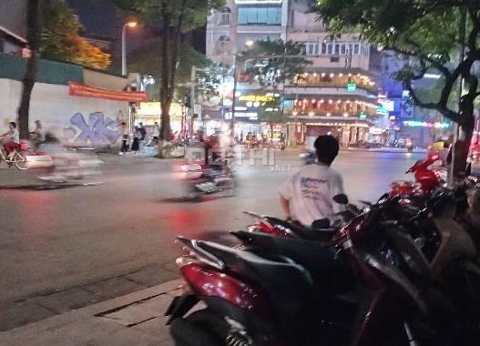 Bán nhà mặt phố Lê Thanh Nghị, Bách Khoa, 65m2, 4tầng, MT 5m, lô góc nhỉnh 20 tỷ