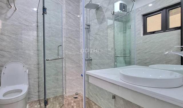 Bán nhà Nguyễn Chí Thanh, Nguyễn Công Hoan, Ngoch Khánh, Ba Đình 40m2 xây 6 tầng thang máy