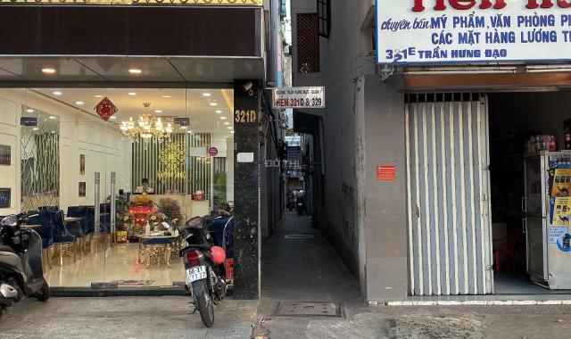 Bán nhà hẻm Trần Hưng Đạo, Quận 1, kế bên siêu thị Mỹ, gần Bùi Viện.