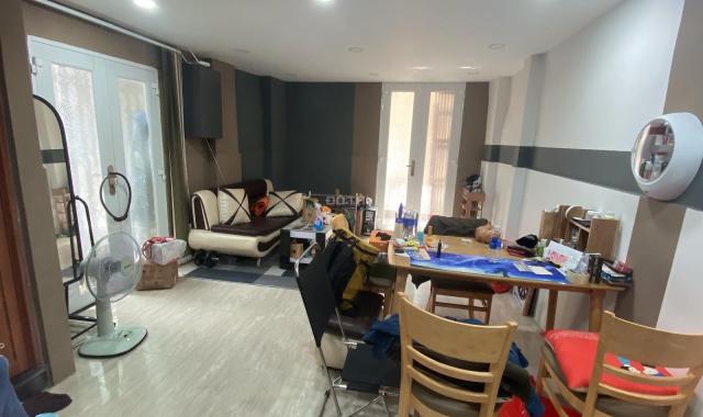 Bán nhà hẻm Trần Hưng Đạo, Quận 1, kế bên siêu thị Mỹ, gần Bùi Viện.