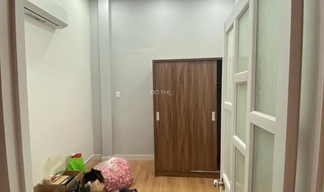 Bán nhà hẻm Trần Hưng Đạo, Quận 1, kế bên siêu thị Mỹ, gần Bùi Viện.