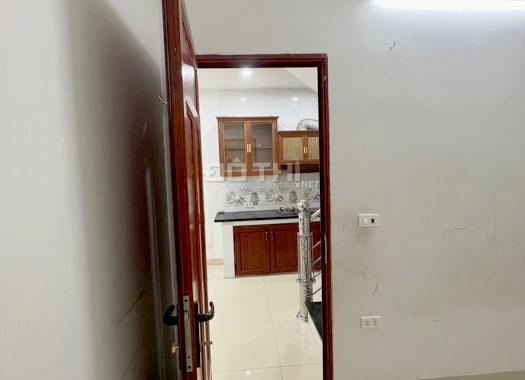 Bán nhà phố Tân Mai-hồ Đền Lừ, 47m2 x 2 tầng đẹp, ở ngay. Ô tô cách 10m. Giá 3,05 tỷ