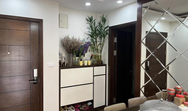 Tôi cần bán CH An Bình City để chuyển qua căn hộ to hơn. Căn hộ 3PN, 2WC, tầng cao view hồ bơi