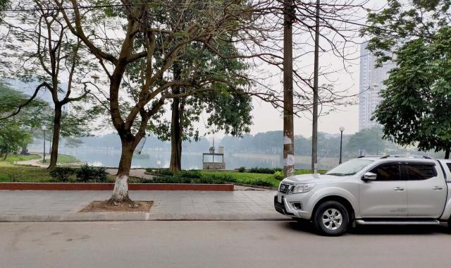 Bán nhà ngõ ven hồ Đền Lừ-Hoàng Mai, 45m2 x 5T, đẹp, ô tô gần, 20m ra phố. Giá 4,75 tỷ