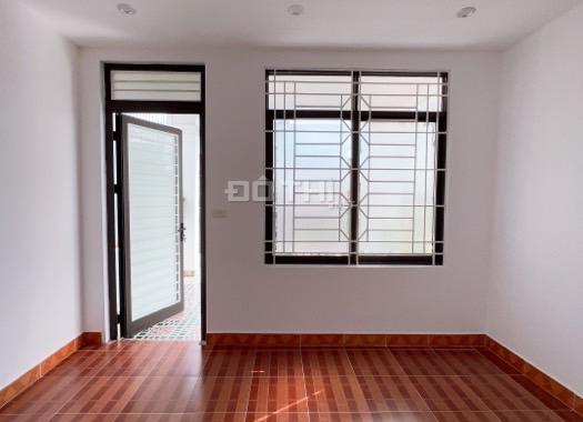 Bán nhà ngõ ven hồ Đền Lừ-Hoàng Mai, 45m2 x 5T, đẹp, ô tô gần, 20m ra phố. Giá 4,75 tỷ