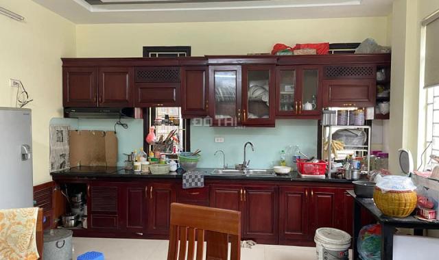 Bán nhà Cầu Giấy, ôtô, lô góc, kinh doanh tuyệt đỉnh, 61m2, MT 5.6m, nhỉnh 12 tỷ