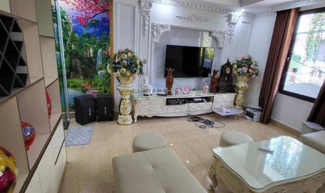BÁN NHÀ 5 TẦNG DỐC NGHĨA ĐỊA ĐẠO,P.TRẦN HƯNG ĐẠO. DT:54.7M2,MT:5M