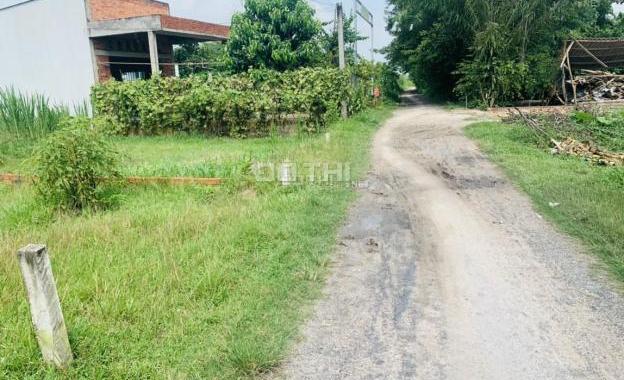 Chính chủ cần bán miếng đất nằm sau UBND Xã Đức Hòa Thượng, Đức Hòa, đất thổ cư 100%. LH 0938192162