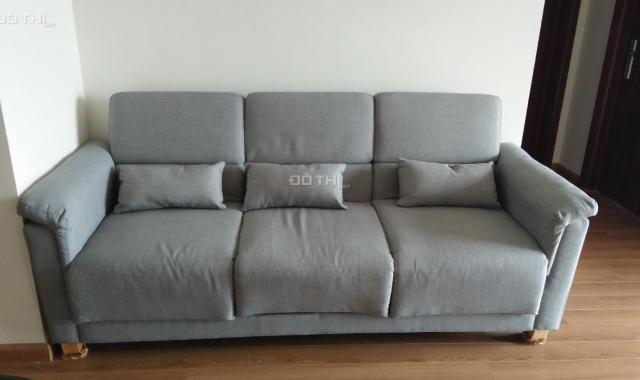 Central Field Trung Kính, Phố Trung Kính, 2PN 2VS Full 67m2 giá 14tr LH : 0343359855
