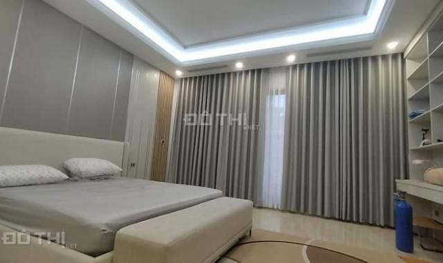 Cần bán nhà 55m2 thang máy gara ôtô phố lạc long quân ngõ thông võ chí công