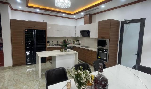 BÁN NHÀ 5 TẦNG Ô GÓC CỘT 5,8 MỞ RỘNG SIÊU ĐẸP. DT:144M2,MT:6.2M.H.ĐN+ĐB