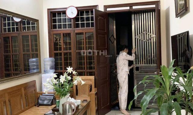 Bán nhà Xuân Thủy 36m2 x 4T x 3.4 x 5.5T - Gần phố - 20m ra ô tô - Nhà dân xây đẹp chắc chắn - Nở h