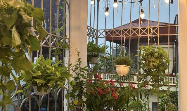 Bán gấp nhà tại Phương Mai Đống Đa 35m2 , 4 tầng giá 4ty2