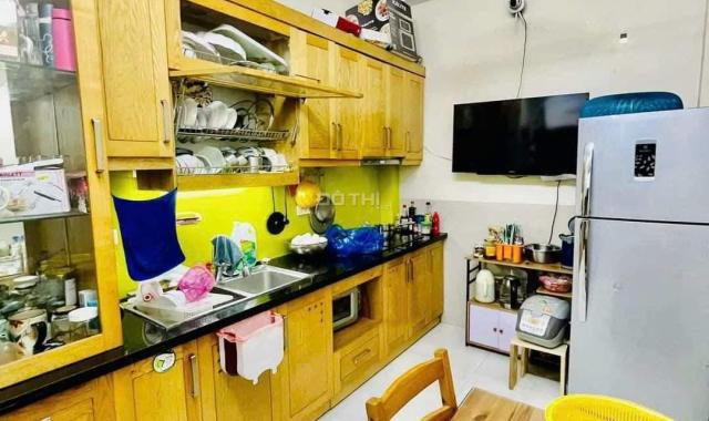 Bán Nhà 4,5 tầng (4PN) tại quận Hoàn Kiếm, diện tích 27m, nhà đẹp, khách chỉ việc xách vali về ở
