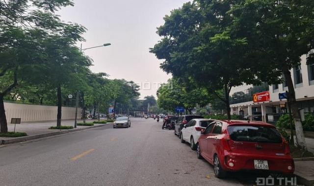 Hiếm, nhà 3 tầng oto vào nhà phố Liễu Giai, Ba Đình. 142m2 31tỷ. Mặt tiền lớn, xây tòa căn hộ