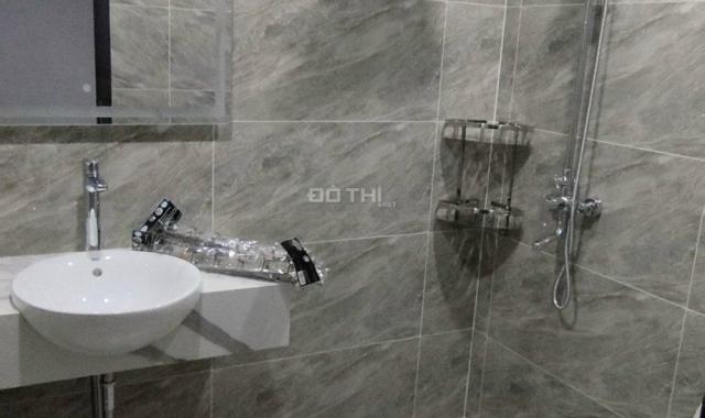 Bán nhanh toà nhà văn phòng đường Cát Linh, giá 25.5 tỷ, 70m2x7T, KD tốt, ô tô tránh