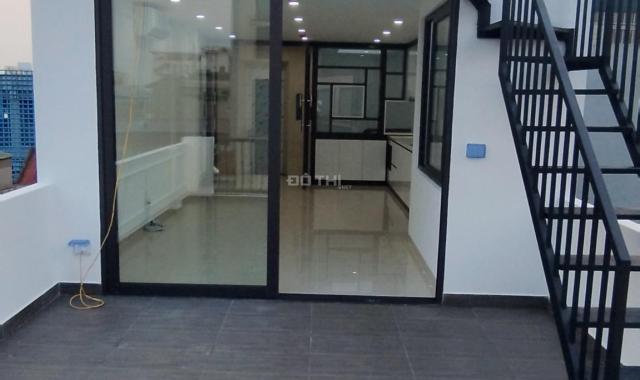 Bán nhanh toà nhà văn phòng đường Cát Linh, giá 25.5 tỷ, 70m2x7T, KD tốt, ô tô tránh